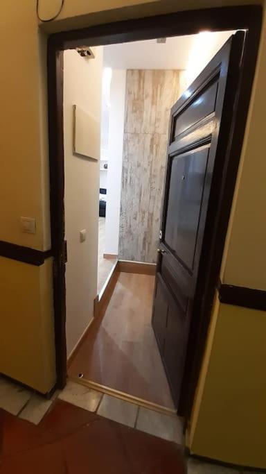 Apartamento Con Patio En Madrid Centro Exterior photo