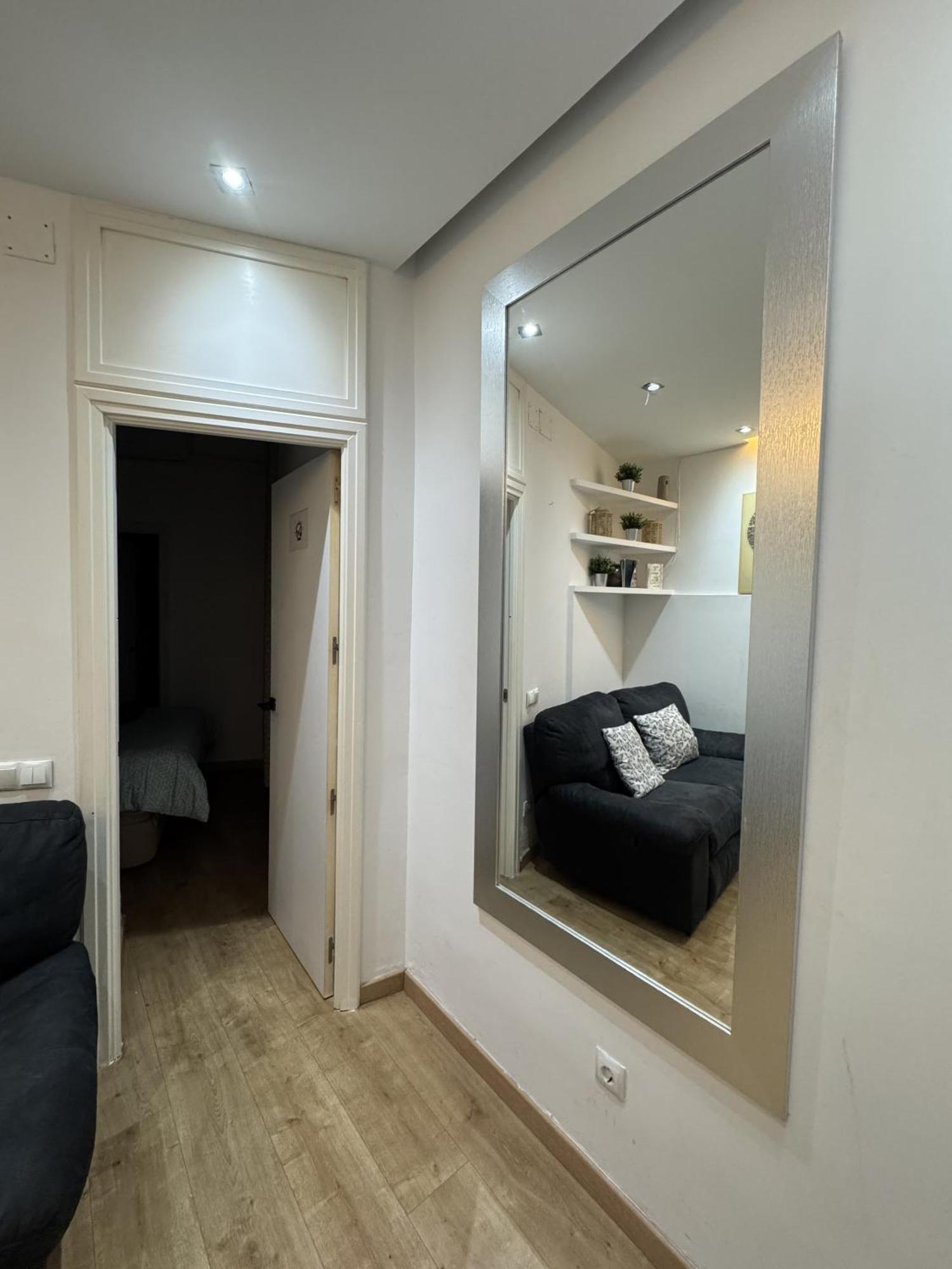 Apartamento Con Patio En Madrid Centro Exterior photo