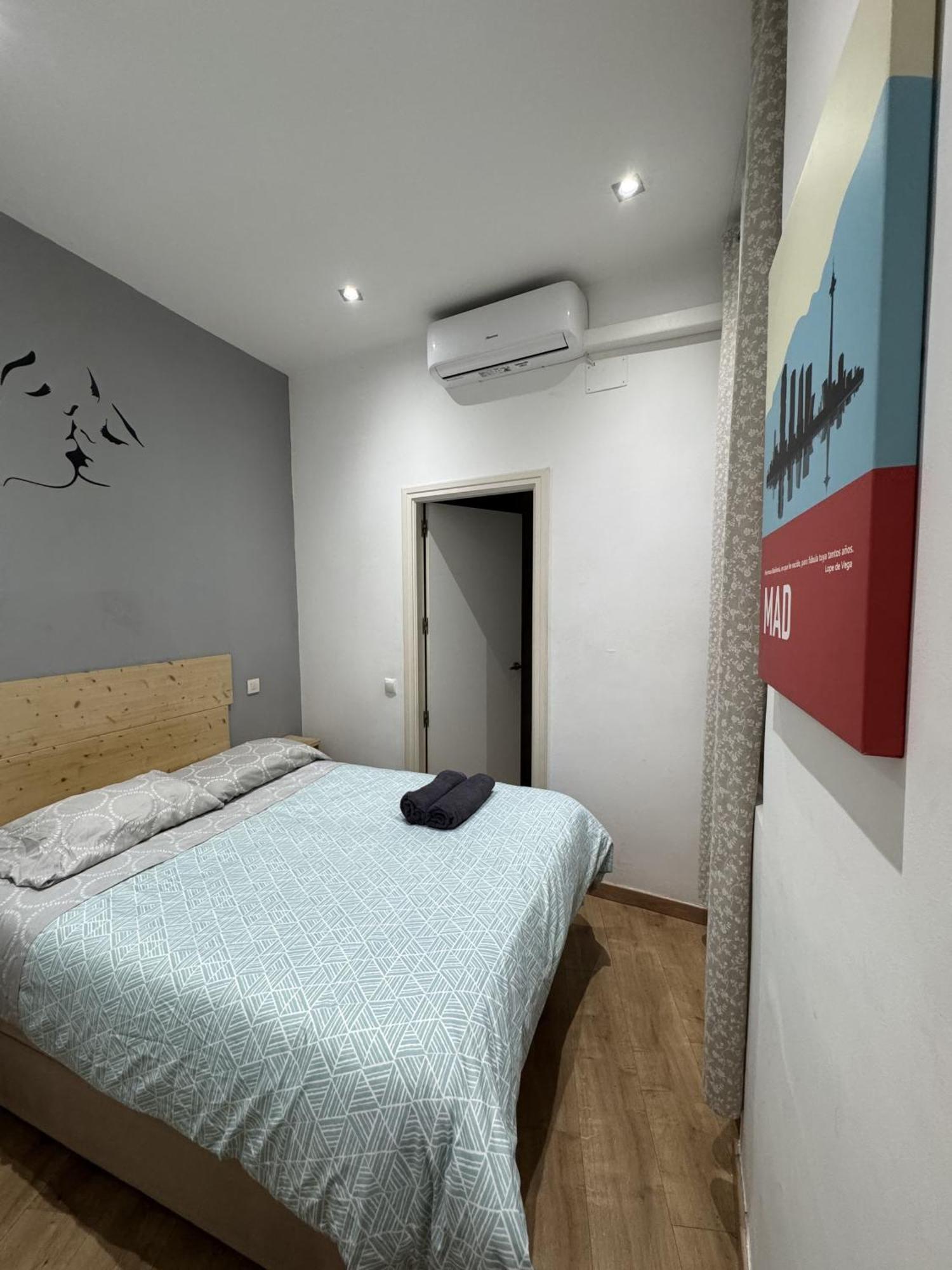 Apartamento Con Patio En Madrid Centro Exterior photo