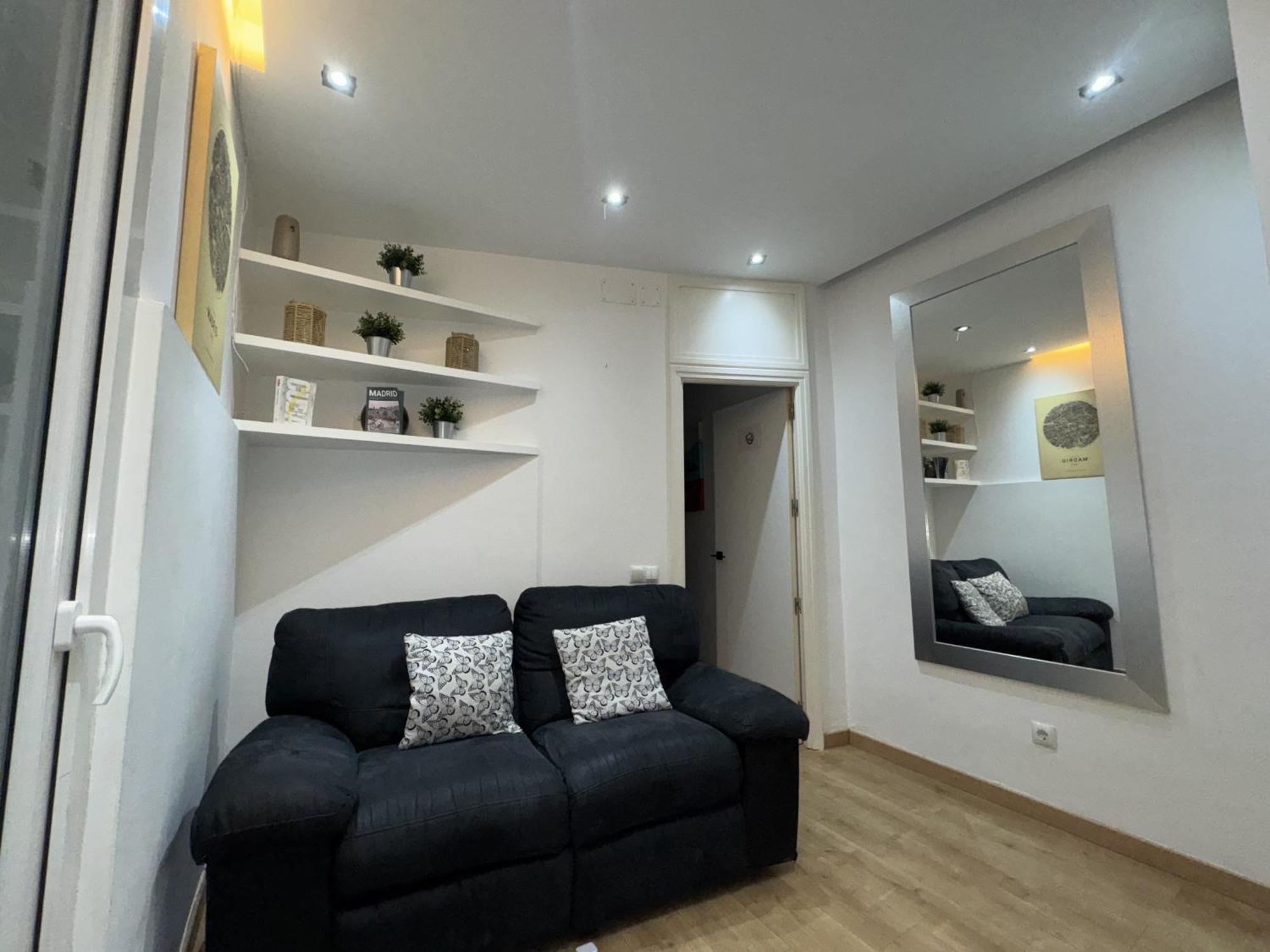 Apartamento Con Patio En Madrid Centro Exterior photo